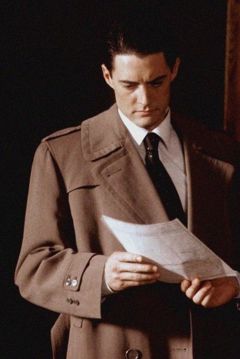 Kyle Maclachlan Twin Peaks, Dale Cooper Aesthetic, Twin Peaks Cooper, Kyle Mclachlan, Dale Cooper Twin Peaks, Twin Peaks Theme, Agent Dale Cooper, Twin Peaks 1990, Agent Cooper