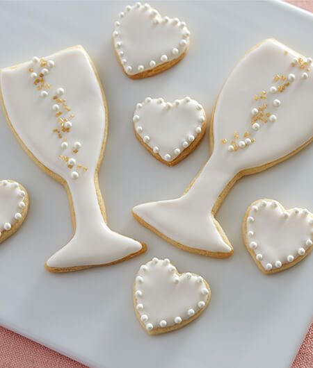 Shaped Sugar Cookies, Wedding Cookies Decorated, New Years Eve Celebration, Heart Shaped Sugar Cookies, Anniversary Cookies, Engagement Cookies, Bridal Shower Champagne, Bridal Cookies, Sugar Cookie Cakes