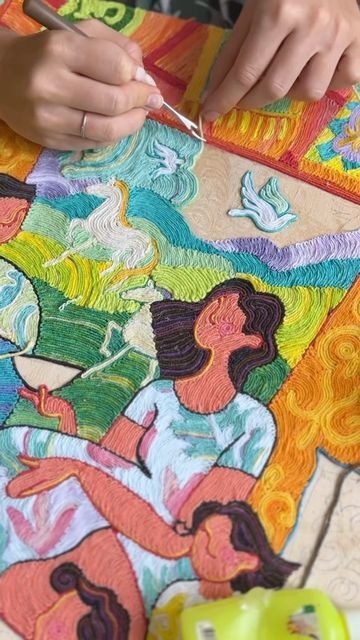 Yarn On Canvas, Art With Yarn, Yarn Painting Art, Yarn Art Projects, Wool Crafts Diy, Canva Idea, Yarn Tapestry, Embroidery Canvas, Weaving Loom Diy