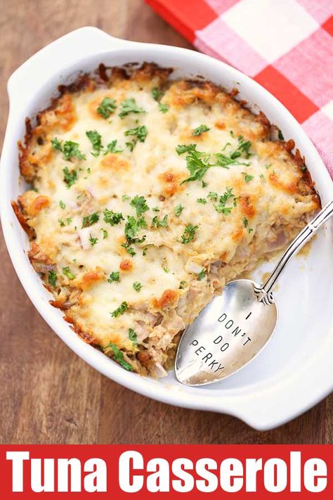 Low Carb Keto Tuna Casserole | Healthy Recipes Blog Tuna Casserole Healthy, Keto Tuna Casserole, Healthy Tilapia, Keto Tuna, Tilapia Fish, Tuna Casserole, Low Carb Casseroles, Healthy Casseroles, Carb Snacks