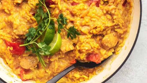 One Pot Curry Chicken and Rice - Creme De La Crumb Japanese Curry Chicken, Grilled Tandoori Chicken, Curry And Rice, Fresh Basil Recipes, Chicken And Mushroom Pie, Curry Chicken And Rice, Chicken And Rice Recipe, Seared Chicken Breast, Easy Chicken Breast