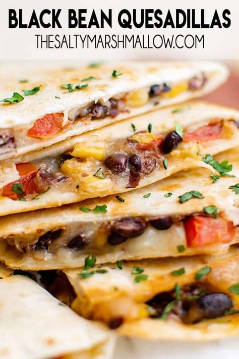 Black Bean Quesadilla Vegan, Black Bean Chicken Quesadillas, Sheet Pan Black Bean Quesadillas, Bean Quesadilla Recipes, Black Beans Quesadilla, Quesedias Recipe, Quessidla Recipes, Bean And Cheese Quesadilla, Baked Quesadilla