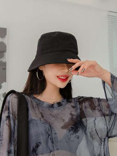 DAZY Solid Bucket Hat | SHEIN USA Bucket Hat Outfit Black Women, Look Com Bucket Hat, Black Bucket Hat Outfit, Bucket Hat Outfits, Bucket Hat Girl, Cowgirl Hats Western, Bucket Hat Outfit, Edgy Girls, Bucket Hat Style