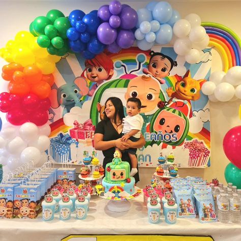 Cocomelon Treat Table, Cocomelon Candy Table, Cocomelon Party Cake, Cocomelon Decoration Ideas, Cocomelon Birthday Theme Decoration, Coco Melon Theme Party, Cocomelon Decoration, Cocomelon Party Ideas For Boy, Cocomelon Birthday Decorations