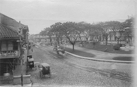 Explore J. Tewell's photos on Flickr. J. Tewell has uploaded 10925 photos to Flickr. New Manila, Braces Tips, Then And Now Photos, Manila Philippines, San Lorenzo, Metro Manila, Vintage Pictures, Photo Archive, Street Scenes