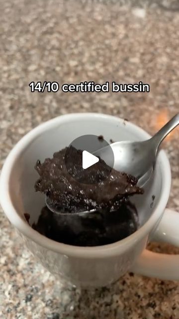 Hasan Eats on Instagram: "The original Oreo Mug Cake hack ladies and gentlemen! #oreos #oreo #cookies #mugcake #oreomugcake #foodhack #foodhacks #dessert #quickdessert #oreomugcakes #food #foodie #cookie" Microwave Muffin, Oreo Mug Cake, Oreo Mug, Cake Hacks, Ipad Hacks, Ladies And Gentlemen, Quick Desserts, Banana Cake, Oreo Cookies