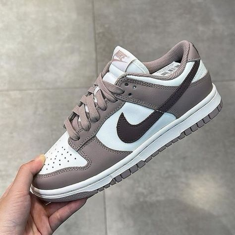 Diffused taupe dunks Shop at soleheaven.co.uk 👟 Credit🎥 : (all rights reserved to original owner) _____________________________________________ .⁣ .⁣ .⁣ . #nikedunk #nikeuk #sneakers #airjordan #londonfashion #sneakersforsale Shoes For Teens, Nike Soccer Cleats, Nike Stefan Janoski, Wishlist Shoes, Wallpaper For Desktop, Nike Shoes (men), White Nike Shoes, Preppy Shoes