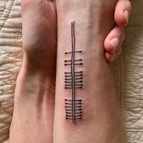 Corrie Foreman, Primitive Tattoo, Croatian Tattoo, Moving On Tattoos, Totem Tattoo, Hippie Tattoo, Handpoke Tattoo, Henna Style, 4 Tattoo