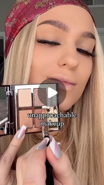 Abh Soft Glam, Soft Glam Eyeshadow, Soft Glam Palette, Eyeshadow Highlighter, Soft Eye Makeup, Face Makeup Tips, Black Eyeshadow, Soft Glam, Beauty Makeup Tips