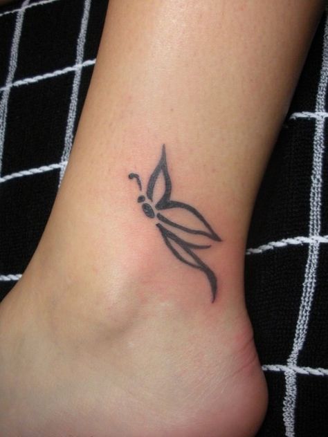 Beautiful and classy Butterfly Ankle Tattoos, Simple Butterfly Tattoo, Small Foot Tattoos, Ankle Tattoo Designs, Ankle Tattoos For Women, Small Butterfly Tattoo, Butterfly Tattoos For Women, Small Girl Tattoos, Original Tattoos