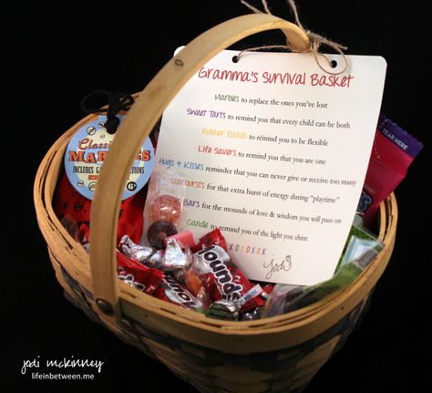 Grandmas Survival Basket gift for Grandparent Shower Gift Gift Basket Ideas For Grandma, Survival Basket, Grandma Diy, New Grandparent Gifts, Survival Kit Gifts, Grandparents Day Gifts, New Grandparents, Keepsake Books, Basket Gift