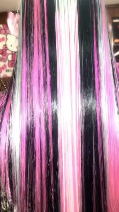 Goth Skunk Hair, Chunky Hairlights, Pink White And Black Hair, Blonde And Dyed Hair, Brown And Pink Striped Hair, Coloured Hair Inspiration, Pink And Black Skunk Hair, Colored Hair With Black, Pink And Blonde Skunk Hair