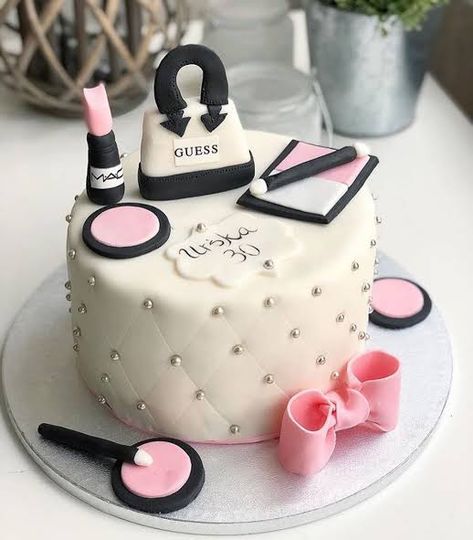 16th Birthday Cake For Girls, Makeup Birthday Cakes, Chanel Birthday Cake, Cakes Without Fondant, Spa Cake, Makeup Cake, Makeup Themes, 17 Birthday Cake, Designer Cake