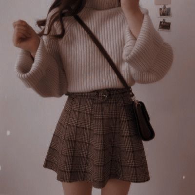 Light Academia Outfit Women, Mini Skirt Outfit Aesthetic, Light Academia Aesthetic Outfit, Light Academia Clothes, Academia Aesthetic Fashion, Light Academia Fashion, Light Academia Outfit, Skirt Outfits Aesthetic, Academia Aesthetic Outfit