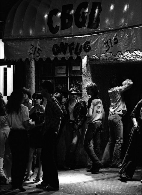 Cbgb New York, Poetry Projects, Chelsea Hotel, Bar Crawl, Free Jazz, Unknown Pleasures, Mode Hippie, Punk Rocker, I'm With The Band