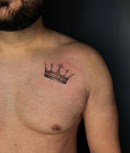 North York Ink - Heavy is the head that wears the crown. Nadia Most ! . . . #crown #tattooaddicts #heavyisthehead #tatted #amazingink #northyorkink #bodyart #eternalink #shakespeare #tattooart #toronto #torontotattoo #skinartmag #ink #wickedtattoos #tattooistartmagazine #tattoos #linetattoo #chesttattoo #inked #blackworkers #blackinkedart #crowntattoo #inklife #linework #chestday #torontoinknews | Facebook Heavy Is The Head, Wicked Tattoos, Crown Tattoo, T Magazine, Line Tattoos, Chest Tattoo, The Head, The Crown, I Tattoo