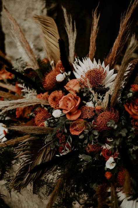 WESTERN BOHO STYLED WEDDING SHOOT WITH MODERN TOUCHES | MADISON, WISCONSIN WEDDING INSPIRATION | Madison Wedding Inspiration | Gallery | Item 29 Black Gold Rust Wedding, Black October Wedding, Western Halloween Wedding, Black And Champagne Boho Wedding, Dark Western Wedding Aesthetic, Boho Black Wedding Decor, Western Goth Wedding, Black Boho Wedding Decor, Western Black Wedding