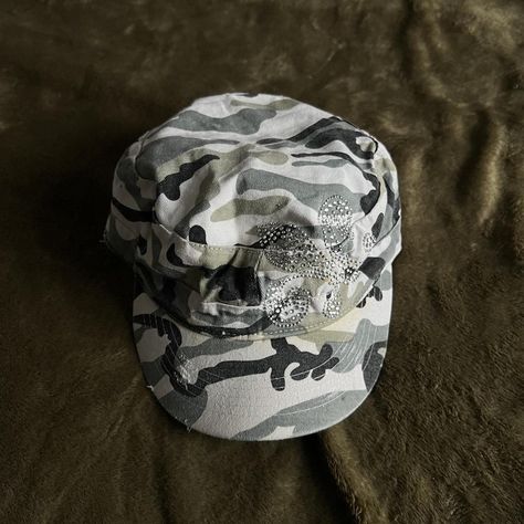 Mcbling bedazzled camo newsboy cap. Fleur de lis... - Depop 2000s Trashy, Emo Outfits, Newsboy Cap, Y2k 2000s, Camo, Fashion Inspo, Quick Saves