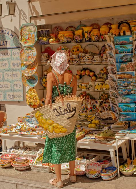 Italy Coast, European Summer Aesthetic, Handmade Pasta, Italian Lifestyle, Capri Italy, Living In Europe, Italy Aesthetic, Italy Travel Guide, The Amalfi Coast