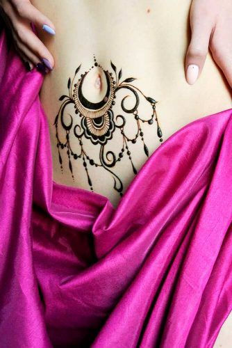 Belly Henna Design, Belly Button Henna, Cute Belly Tattoos, Abdominal Tattoos Women, Navel Tattoo, Belly Tattoo Ideas, Belly Tattoos For Women, Full Body Henna, Henna Belly