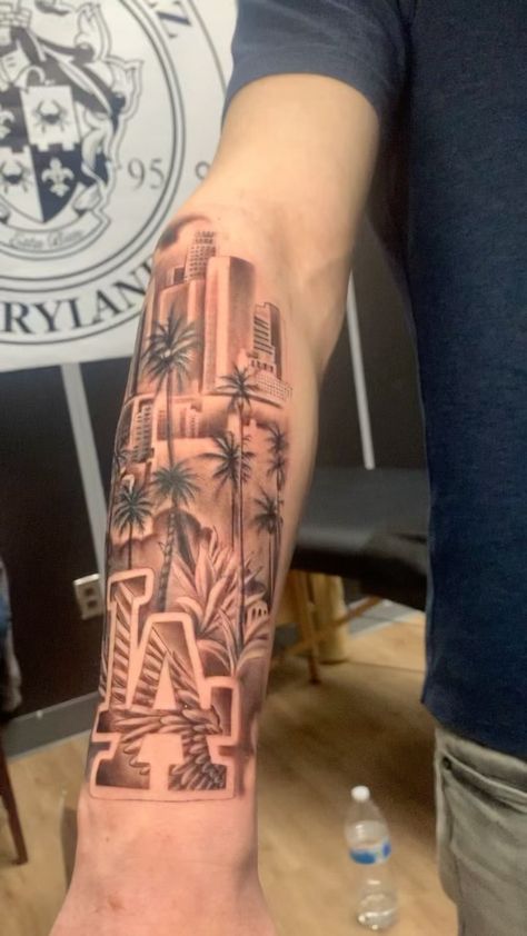 California Tattoo Ideas For Women, La Skyline Tattoo, California Tattoo Men, California Tattoo Sleeve, La Tattoo Los Angeles Design, La Tattoo Los Angeles, Los Angeles Tattoo Ideas, California Tattoo Ideas, August Tattoo