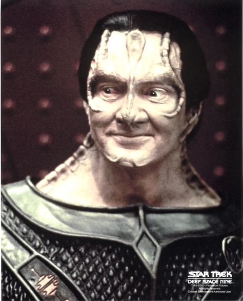 Cardassians in uniform~ Elim Garak, Andrew Robinson, Fandom Star Trek, Star Trek Generations, Star Trek Deep Space Nine, Star Trek Ds9, Deep Space 9, Deep Space Nine, Star Trek Series