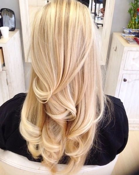 Platinum Blonde Blowout, Blonde Blowout Hair, Blonde Bombshell Hair, Soft Blowout, Blonde Blowout, Red Balayage Hair, Hair Blowout, Hair Dye Tips, Blonde Haircuts