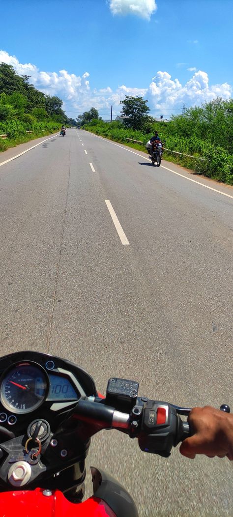 Dhamtari to Uttar Bastar Kanker, Chhattisgarh Raipur Chhattisgarh Snapchat, Bike Ride Snap, Bike Snap, Memories Aesthetic, Party Night Club Aesthetic, Bike Couple, Night Club Aesthetic, Instagram Profile Pic, Bike Drawing