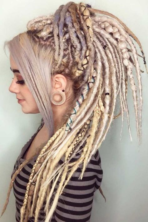 We want to share with you the coolest ways of how you can style and color dreads. Check out the best photos of this hairstyle and get inspired! #dreads #dreadlocks #dreadlove #dreadlockshairstyles Shakira Hair, Partial Dreads, Dreadlocks Girl, Blonde Dreadlocks, Blonde Dreads, Dreads Girl, Beautiful Dreadlocks, Dreadlock Styles, Dreads Styles