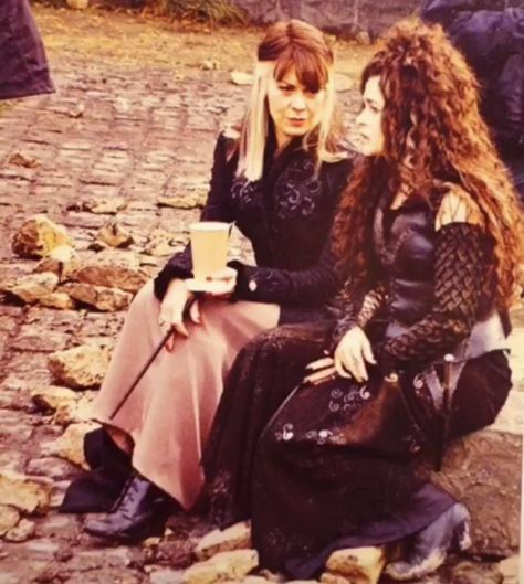 Harry Potter Narcissa, Photo Harry Potter, Bellatrix Black, Helen Bonham, Narcissa Malfoy, Helen Mccrory, Imprimibles Harry Potter, Harry Potter Images, Bellatrix Lestrange