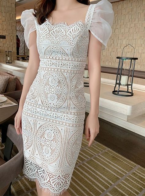 Runway Clothing, Boho Wedding Guest, Work Outfits Frauen, Sheath Dresses Pattern, Cheap Cocktail Dresses, Summer Runway, Cocktail Dresses Online, Runway Outfits, White Bodycon