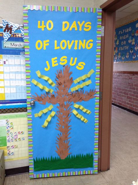 Lent Bulletin Boards, Lent Bulletin Board Ideas, Thanksgiving Characters, Thanksgiving Posts, Catholic Bulletin Boards, Religious Bulletin Boards, Easter Bulletin Boards, Catholic Lent, Christian Bulletin Boards