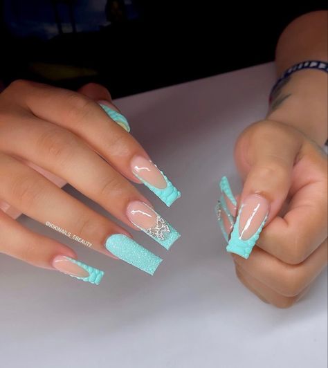 Tiffany Blue Acrylic Nails, Teal Nail Inspo Acrylic, Turquoise Acrylic Nail Designs, Teal Nail Ideas Acrylic, Teal Blue Nails Designs, Cyan Blue Nails, Cute Teal Nails, Aqua Nail Designs, Teal Nails Acrylic