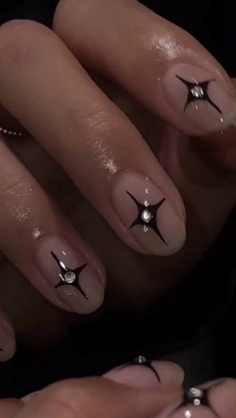 Would you rock this look? Nails For Guitarists, Punk Rock Nails Grunge, Rock Festival Nails, Punk Nails Short, Edgy Short Nails, Rock And Roll Nails, Rock Concert Nails, Goth Manicure, Masc Nails