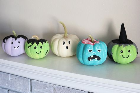 Gold Painted Pumpkins, Halloween Pumpkin Images, Frankenstein Pumpkin, Creative Pumpkin Painting, No Carve Pumpkin Decorating, Amazing Pumpkin Carving, Pumpkin Painting Ideas, Easy Halloween Crafts, Creative Pumpkins