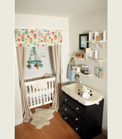 Pin for Later: Small Space, Big Design: The Best Little Nurseries on the Web Turn a Closet Into a Cozy Alcove Crib In Closet, Converted Closet, Baby Nook, Nursery Hacks, Tiny Nursery, Nursery Nook, Small Baby Room, Small Space Nursery, Nursery Changing Table