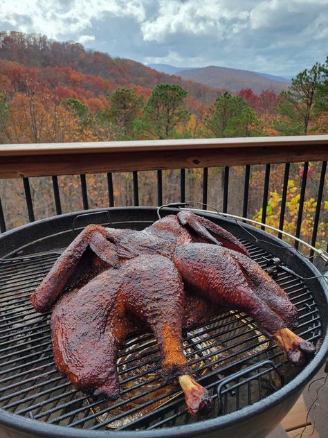 Turkey On The Grill, Spatchcock Turkey Recipe, Cooking A Turkey, Spatchcock Turkey, Turkey Rub, Mountain Kitchen, Bbq Turkey, Smoked Turkey Recipes, Italian Dressing Mix