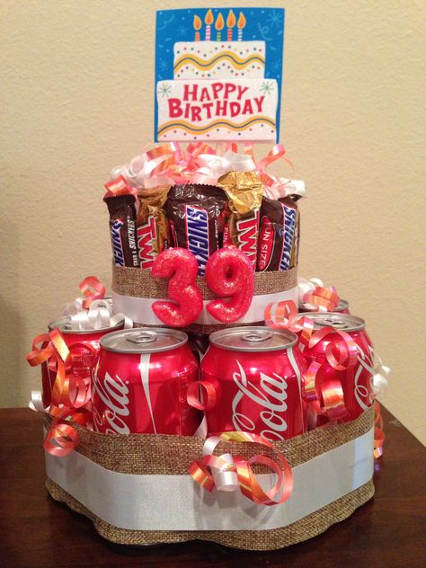 "Soda cake" Soda Can Cake, Soda Can Cakes, Birthday Cake Gift, Soda Cake, Cake In A Can, Beer Cake, Beer Birthday, Birthday Gift Baskets, Diy Gifts For Friends