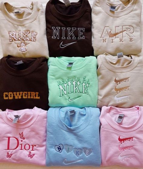 Exchange 2, Groovy Vibes, Vintage Nike Sweatshirt, Cute Nike Outfits, Stylish Hoodies, Live Selling, Cute Lazy Outfits, Lazy Outfits, Product Listing