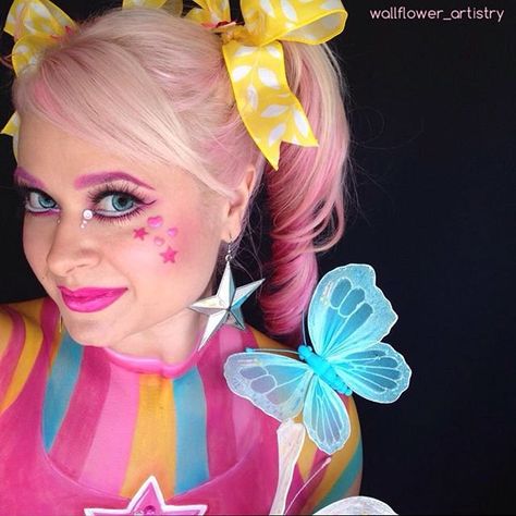 Costume Ideas For Different Hair Colors | POPSUGAR Beauty Pink Hair Costume Ideas, Wig Costume Ideas, Pink Hair Costume, Pink Hair Halloween, Rainbow Hair Colors, Rainbow Wig, The Best Halloween Costumes, Hair Halloween, Wig Costume