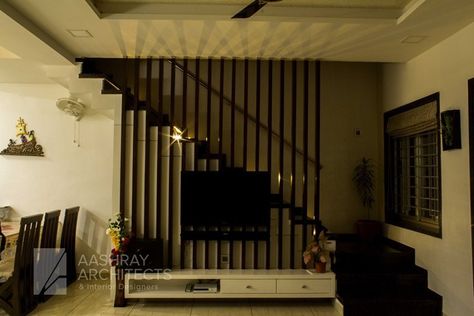 Design Under Stairs, Interior Design Under Stairs, Staircase In Living Room, Under Stairs Nook, Stair Nook, تحت الدرج, Stairs In Living Room, Casa Loft, Tv Unit Interior Design