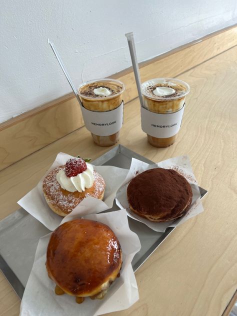 coffee | koreatown | memory look LA | california | lattee | donuts | brunch | La Koreatown, Koreatown La, California Donuts, Cali Girl, Coffee Date, Spring 2024, Spring Break, Girls Trip, Good Eats