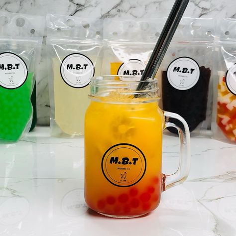 Mango Fruit Tea Boba, Bubble Fruit Tea, Popping Pearls, Fruit Tea Recipes, Bubble Fruit, Bubble Tea Straws, Mango Tea, Bubble Tea Recipe, Thai Milk Tea