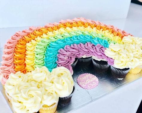 Pull Apart Cupcake Ideas, Rainbow Cupcake Cake, Cupcake Pull Apart Cake, Cupcake Pull Apart, Pull Apart Cupcake, Pastel Rainbow Cake, Rainbow Cupcake, Pull Apart Cupcake Cake, Pull Apart Cake