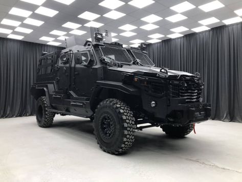 Armoured Truck, Detroit Motors, Maria Garcia, Executive Protection, Armored Car, Black Armor, Luxury Cars Rolls Royce, Armoured Vehicles, Armored Truck