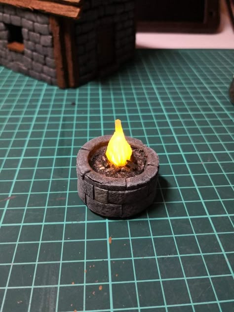 Medieval Miniatures Diy, Campfire Diy, Dnd Diy, Dnd Crafts, Dnd Terrain, Dnd Minis, Diy Christmas Village, Dollhouse Miniature Tutorials, Dungeons And Dragons Miniatures