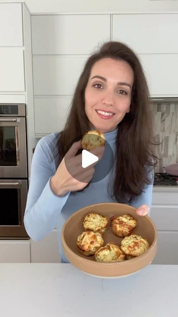 Stella Drivas 🇬🇷🇺🇸 on Instagram: "Yiayia’s FETA ZUCCHINI MUFFINS are an elite breakfast, snack or side. Try to definitely make these happen during zucchini season. Full recipe is on my site: HungryHappens.Net Καλή Όρεξη 🇬🇷 💙Stella" Stella Drivas, Hungry Happens, Veggie Food, Zucchini Muffins, Bakery Bread, Savory Breakfast, Breakfast Bake, Easy Cooking Recipes, Delicious Breakfast