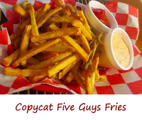 Copycat Five Guys Fries Five Guys Fries, Five Guys Burger, Five Guy Burgers, 5 Guys, Olive Garden Recipes, Top Secret Recipes, Restaurant Dishes, Copycat Restaurant Recipes, Fries Recipe