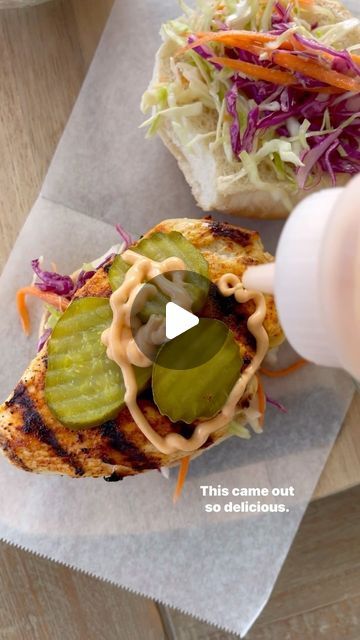 Gina Homolka - Healthy Recipes on Instagram: "The JUICIEST, Grilled Chicken Sandwich with 45 grams of protein! (Save to make later!!)

My favorite Grilled Chicken Sandwich, made with tender, pickle-brined grilled chicken breast with a zesty slaw and spicy mayo – so good!! A delicious way to make boring chicken breast taste amazing!

Comment ✨chicken sandwich✨ to get the link!

Here’s the macros and WW Pts: 6 Cals: 406 Protein: 45 Carbs: 29.5 Fats: 11.5
See link in profile for this recipe and all my recipes on instagram https://www.skinnytaste.com/grilled-chicken-sandwich/
#highprotein #skinnytaste #weightwatchers #macros #healthyrecipes #chickenbreastrecipes #highproteinrecipes #dinnerideas #summerrecipes #grilling #grilledchickenbreast" Grill Chicken Sandwich, Spicy Grilled Chicken Sandwich Recipes, Grilled Chicken Sandwich Healthy, Marinated Grilled Chicken Sandwich, Teriyaki Chicken Sandwich Grilled, Grilled Chicken Sandwich, Grilled Chicken Blt Sandwich, Chicken Breast Sandwich Recipes, Skinnytaste Grilled Chicken Sandwich