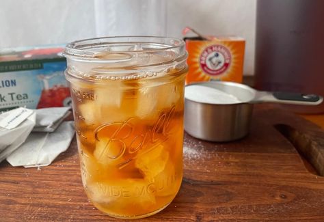 How To Make The Perfect Southern Tea (Recipe) Southern Sweet Tea Recipe, South Carolina Food, Sweet Tea Recipe, Sweet Tea Recipes, Kitchen Compost Bin, Southern Sweet Tea, Tea At Home, Black Tea Bags, Iced Tea Recipes